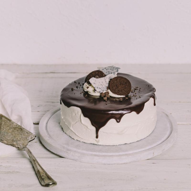 Cookies & Cream Cake