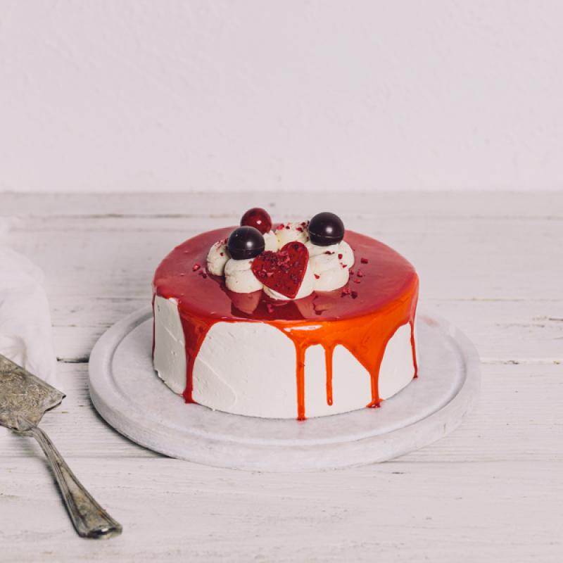 Red Velvet Deluxe Cake