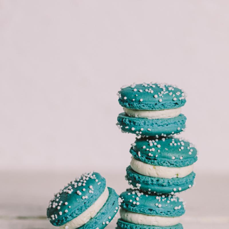 Choc Bounty Macaron