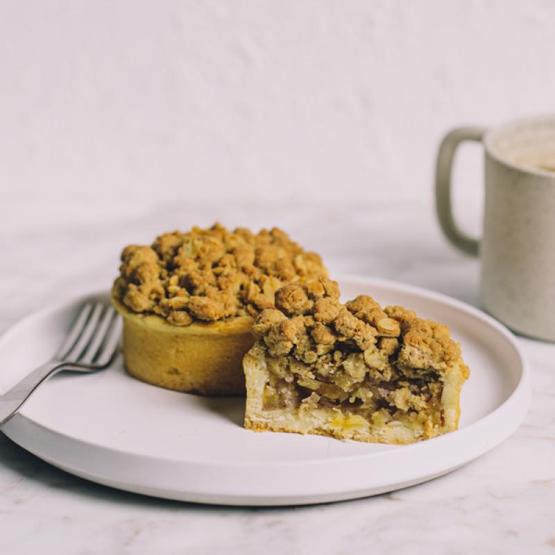 Apple Cinnamon Crumble Tart